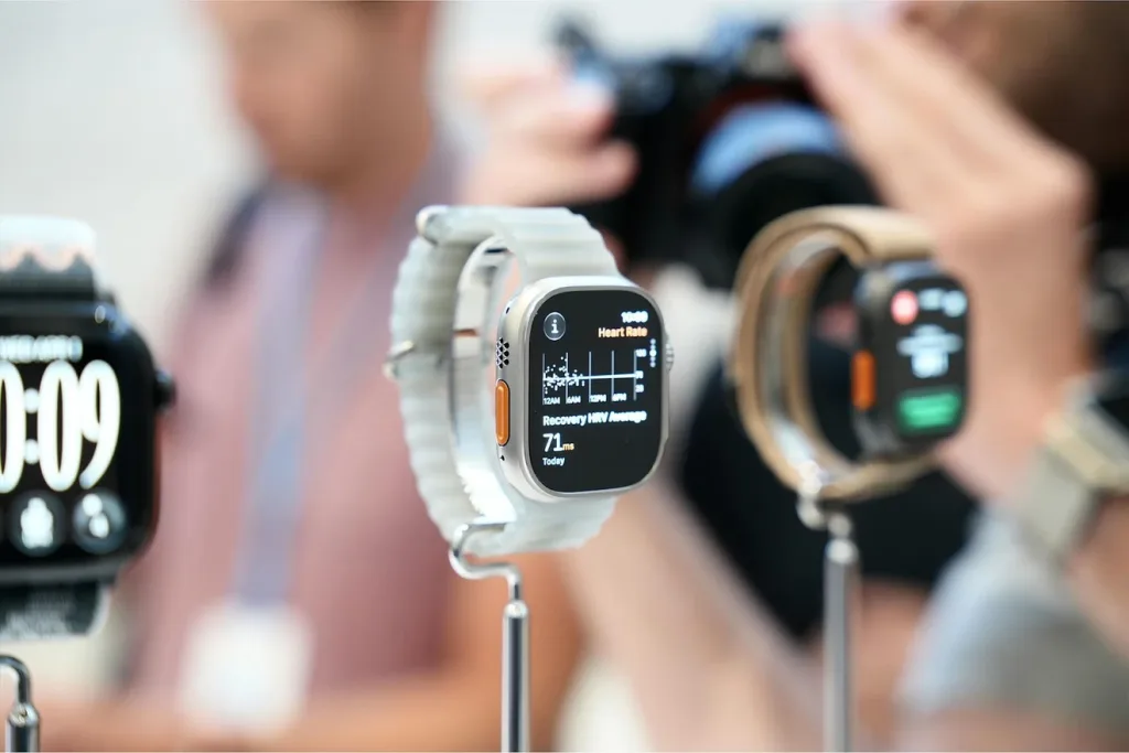 Trên Tay Apple Watch Ultra 4