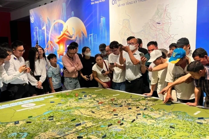 Quy hoạch Hà Nội 100 năm: Người dân quan tâm sông Hồng, trăn trở an cư