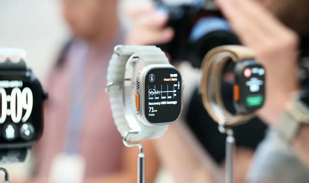 Trên Tay Apple Watch Ultra 4
